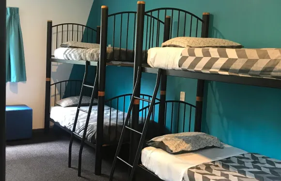 尼爾森 YHA Accents