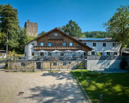 가스트하우스 암 외덴투름 참 호텔