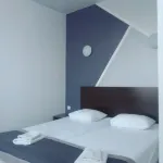 Viktoria  Hotel - parking
