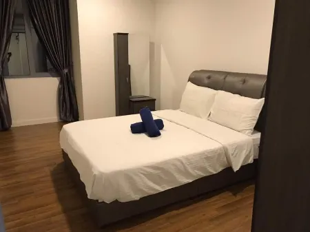 Summer Suites Studios