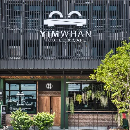 Yimwhan Hostel and Cafe Ayutthaya