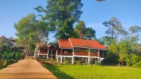 BOLAVEN GARDEN Bungalow and tent - Tad Lo - 3星級