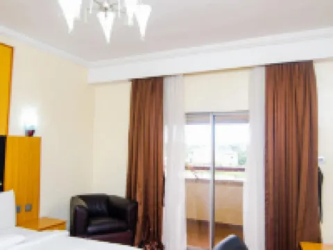 Royal Birds Hotel & Towers Hotéis em Akure