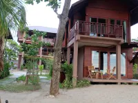 Koh Ma Beach Resort Hotels near Mae Haad Beach