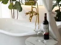 AMIGO Luxury Palace - Near Dalat Night Market Hotels in Dalat