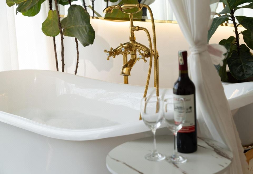 Amigo Luxury Palace 외관