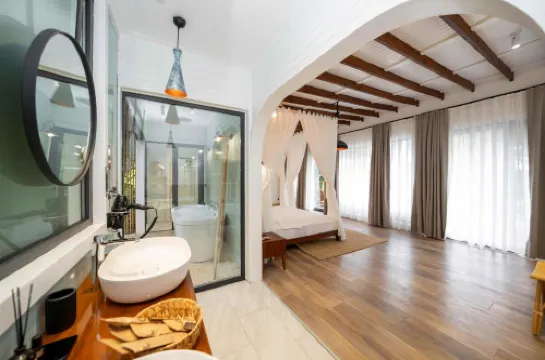 Lov Faralya Adults Only Photos