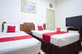RedDoorz near Pantai Falajawa Kota Ternate
