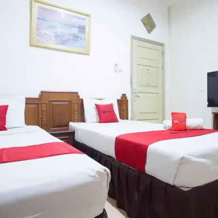 RedDoorz near Pantai Falajawa Kota Ternate