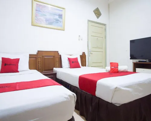 RedDoorz near Pantai Falajawa Kota Ternate Hotels in Ternate