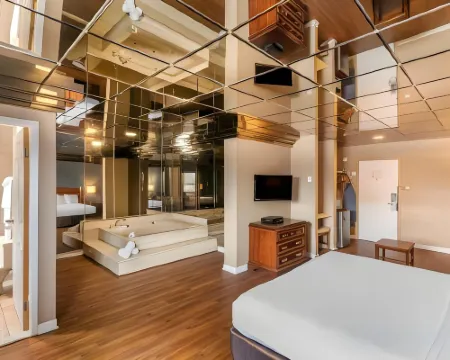 Econo Lodge Hotels in Brossard