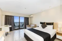 Aquarius on the Beach - Apartments