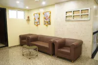 Hotel Aashish Deluxe Lodging, Kolhapur