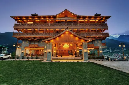 Tiaraa Hotels & Resorts - A Luxury Resort Manali Отели рядом с достопримечательностью «Igloo stay sethan»