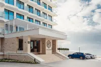 Luchezarniy Resort Hotels near Tea Houses