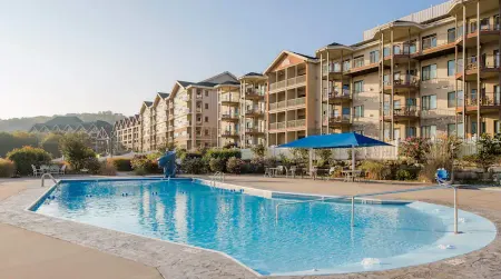 Hilton Grand Vacations Club Paradise Point Hollister Отели в г. Pine A Township