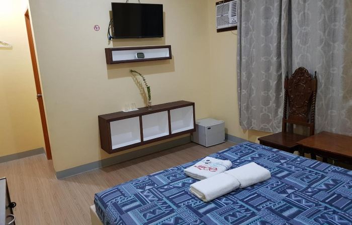 B&S Orchids Suites Hotel
