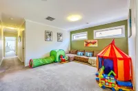 StayAU Spacious Stay Point Cook
