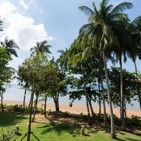 Amatapura Beachfront Villa 15