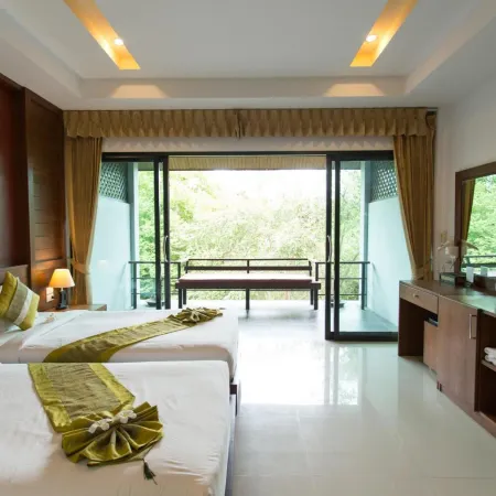 Samui Honey Tara Villa Residence Отели рядом с достопримечательностью «Большая статуя Будды»