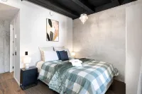 Cozy Studio - Private Balcony, Bath and Tub - balcony