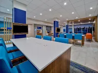 Holiday Inn Express & Suites HUNTSVILLE – SPACE CENTER by IHG - Pet friendly
