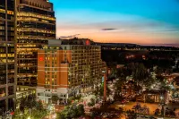 Sheraton Suites Calgary Eau Claire Các khách sạn ở Calgary