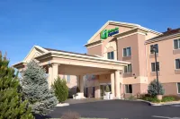 Holiday Inn Express Yreka-Shasta Area Hotels in Yreka