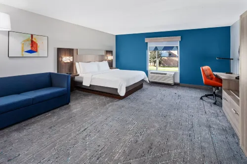 Holiday Inn Express & Suites Chicago-Algonquin Hotel a Crystal Lake