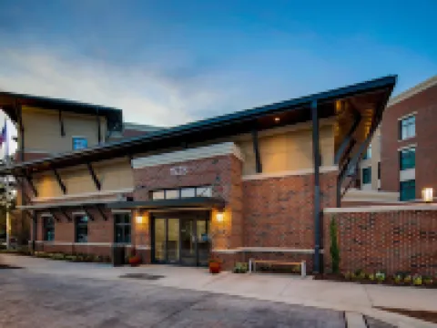 เรสซิเดนซ์อินน์ บายแมริออท ชาร์ลสตัน ซัมเมอร์วิลล์ โรงแรมในซัมเมอร์วิลล์