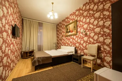 Lev Hotels near M5