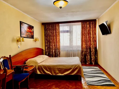 Adriya Hotel