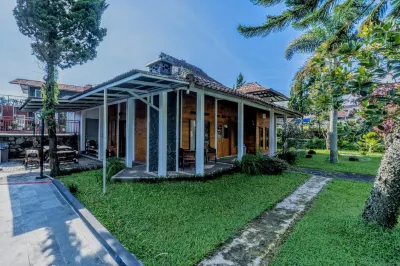Villa Kayu Ciwidey 찌위데이 호텔