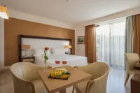 Vittoria Resort Pool & Spa