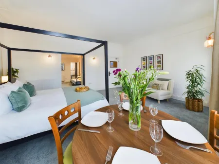 The Briarcroft Отели в г. Рессл