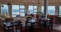 On the Beach Guesthouse Jeffreys Bay - พร้อมอาหารเช้า