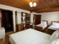 Casa Franco Old Town Các khách sạn gần Tháp Đồng hồ