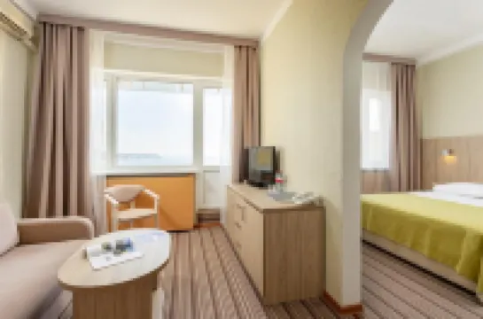 Azimut Hotel Prometey Nebug Tuapse