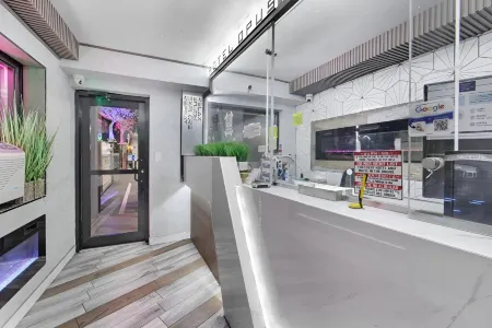 Hotel Opus Bronx Отели рядом с достопримечательностью «Зал славы великих американцев»