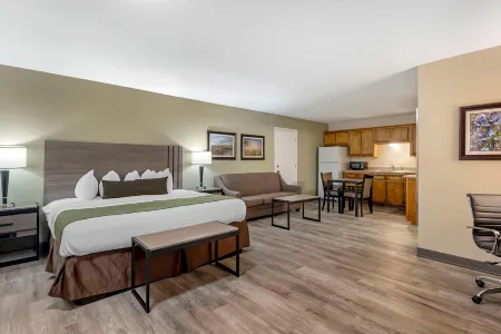 Best Western Inn of Brenham Отели в г. Бренхем