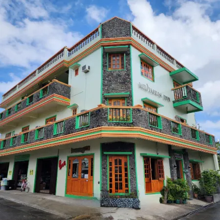 Midtown Inn - Batanes โรงแรมในบาสโก