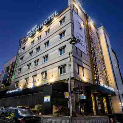 원주 호텔 온더문 Hotel Exterior
