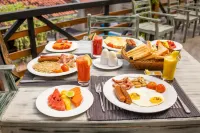 Olinia Airport Hotel