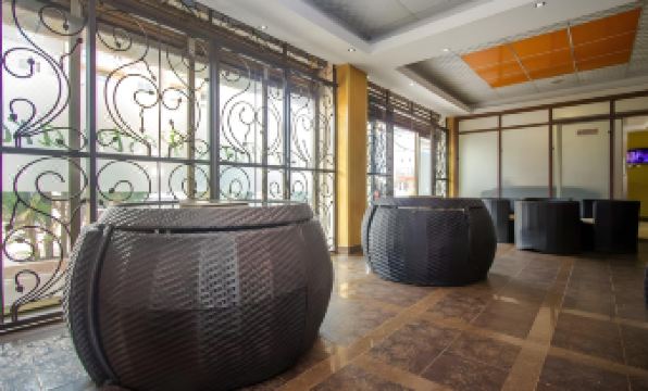 Sal's Boutique Hotel - Housity