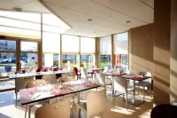 巴黎西康鉑飯店-熱訥維耶巴爾巴尼爾