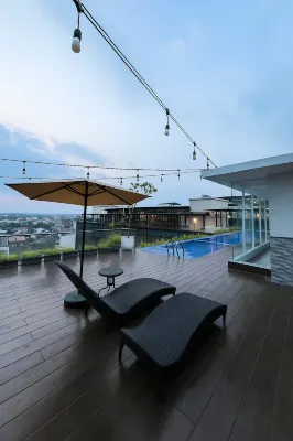 The Meirta ALTUZ Apartment - Condos