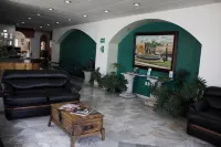 Estanza Hotel & Suites - ห้องครัว