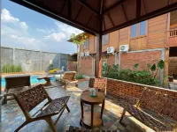 Tomohon 4BR Private Pool Villa - Parkplatz