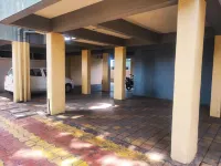Hotel Manasi Royal - Parkplatz
