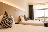 Opal Cove Resort - Beach